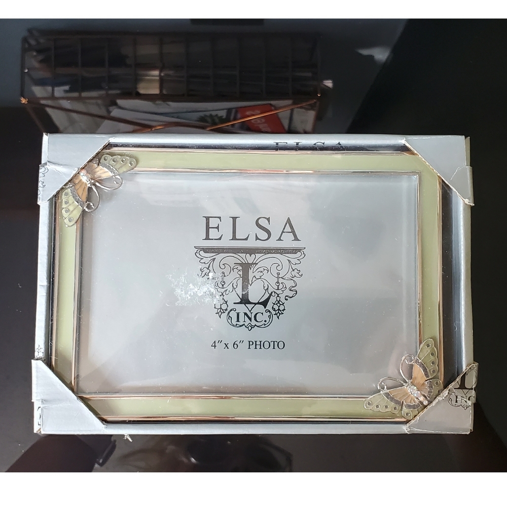 Elsa 4x6" inch photo frame NEW in box Soft Colored Butterflies